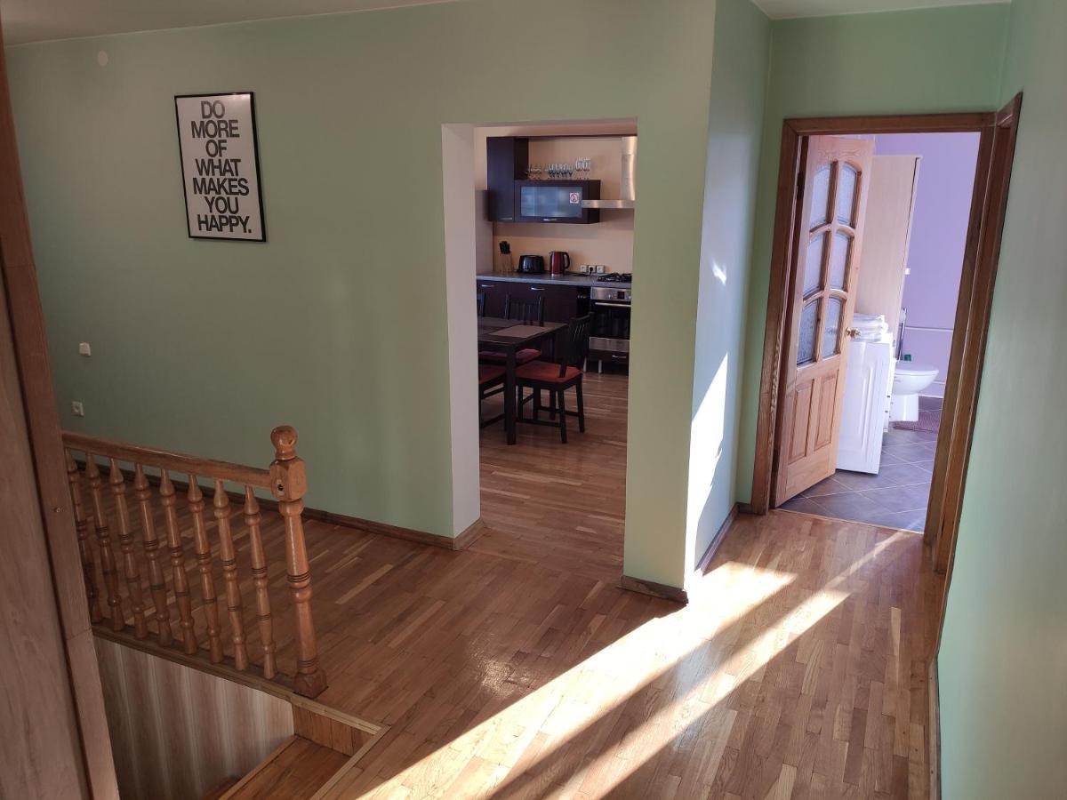 Spacious & Cozy Apartment With Forest View Zapyskis 外观 照片