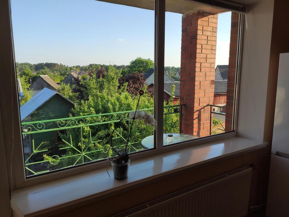 Spacious & Cozy Apartment With Forest View Zapyskis 外观 照片