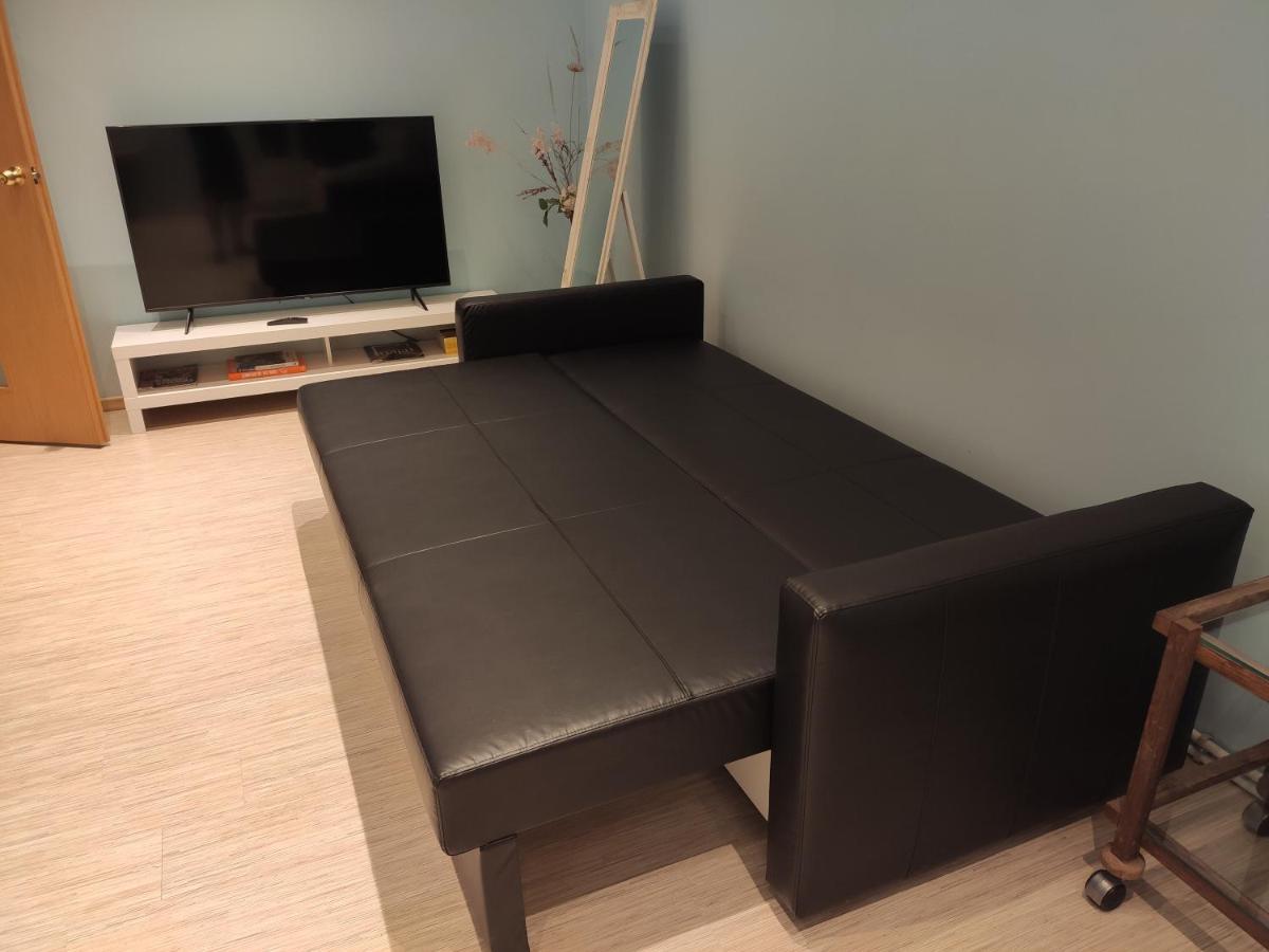 Spacious & Cozy Apartment With Forest View Zapyskis 外观 照片