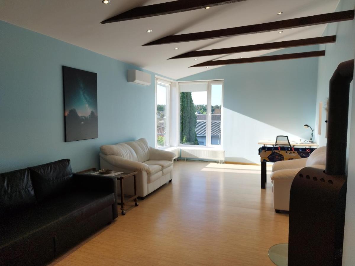Spacious & Cozy Apartment With Forest View Zapyskis 外观 照片