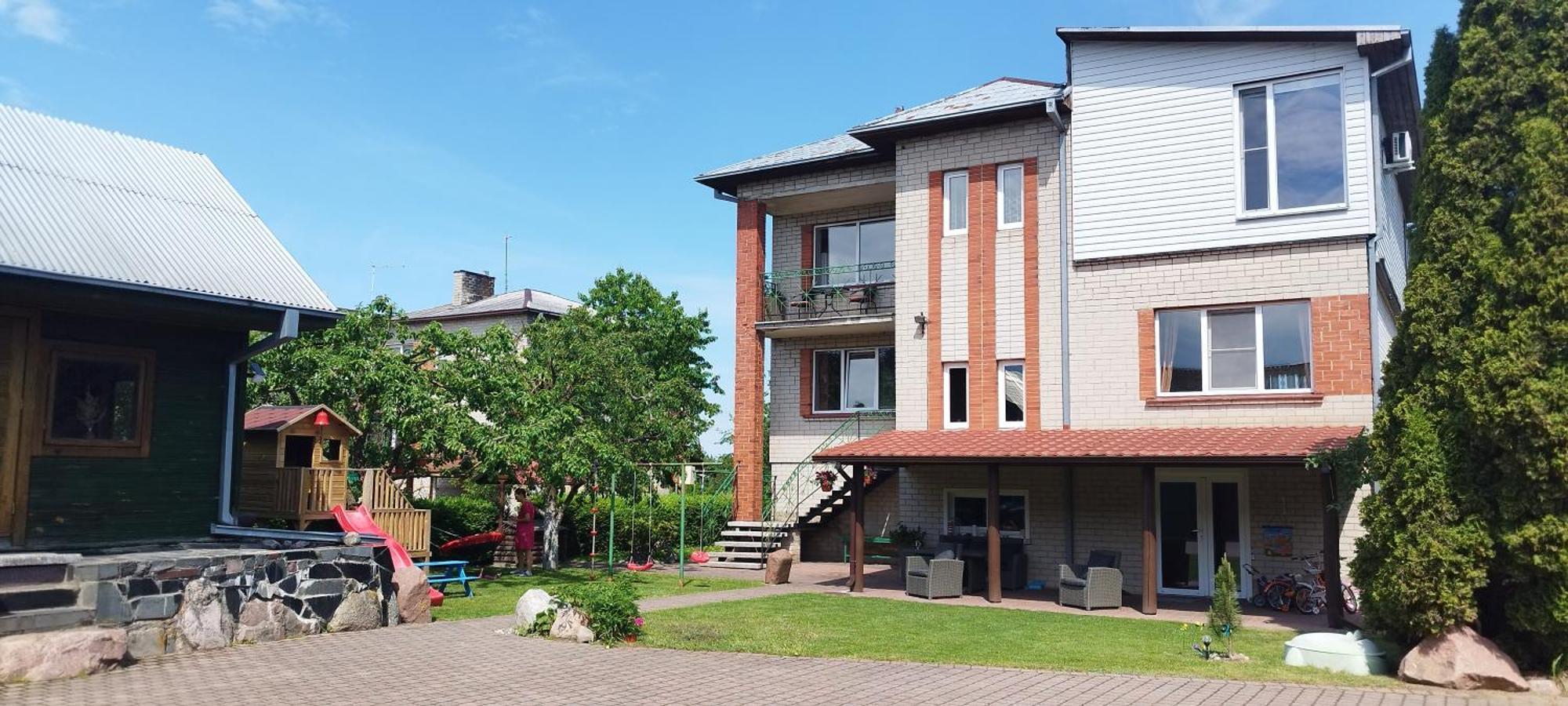 Spacious & Cozy Apartment With Forest View Zapyskis 外观 照片
